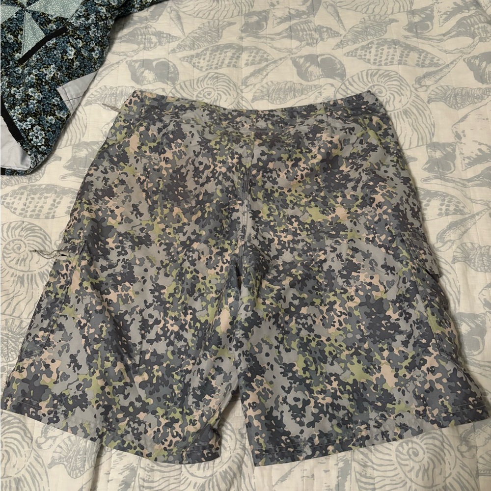 Simms Solarflex Shorts Size Medium - image 5